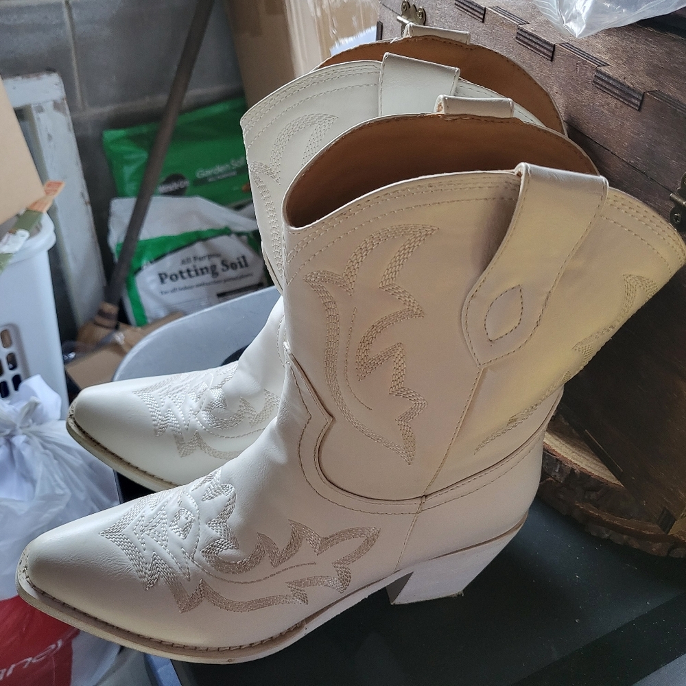 White cowboy boots